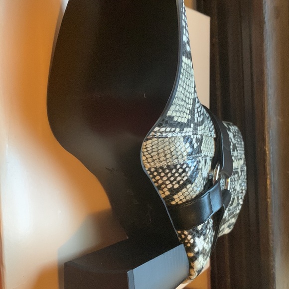 BCBGeneration snake booties - Picture 5 of 5